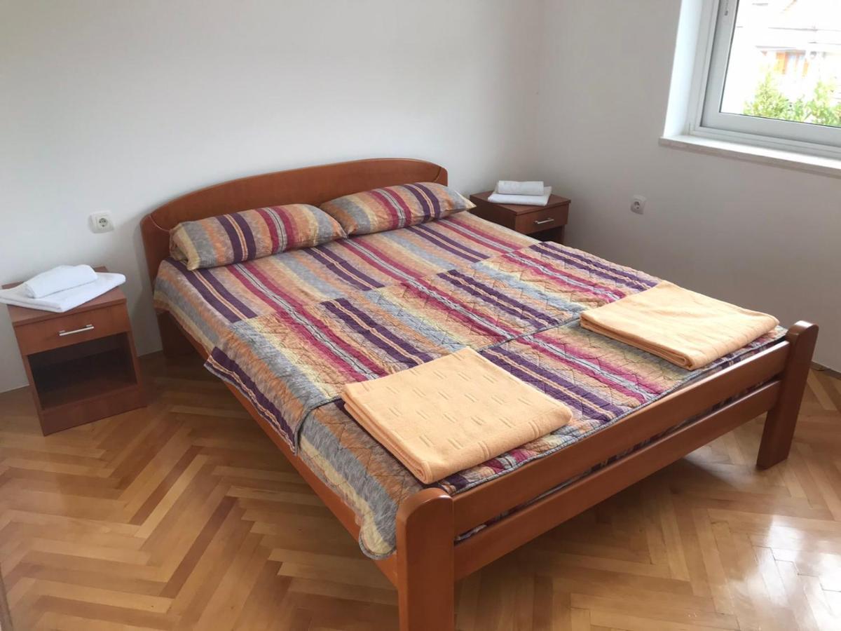 Apartman Azra Требинье Экстерьер фото