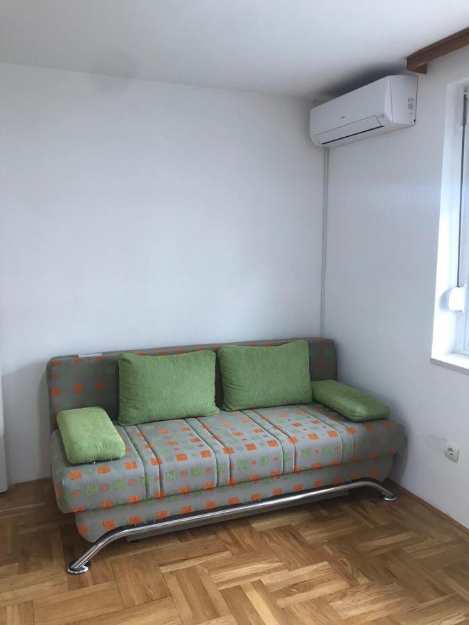 Apartman Azra Требинье Экстерьер фото